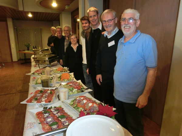 presse tonis pizza abendessen team