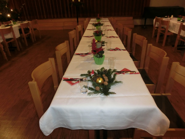 presse tonis pizza abendessen tische